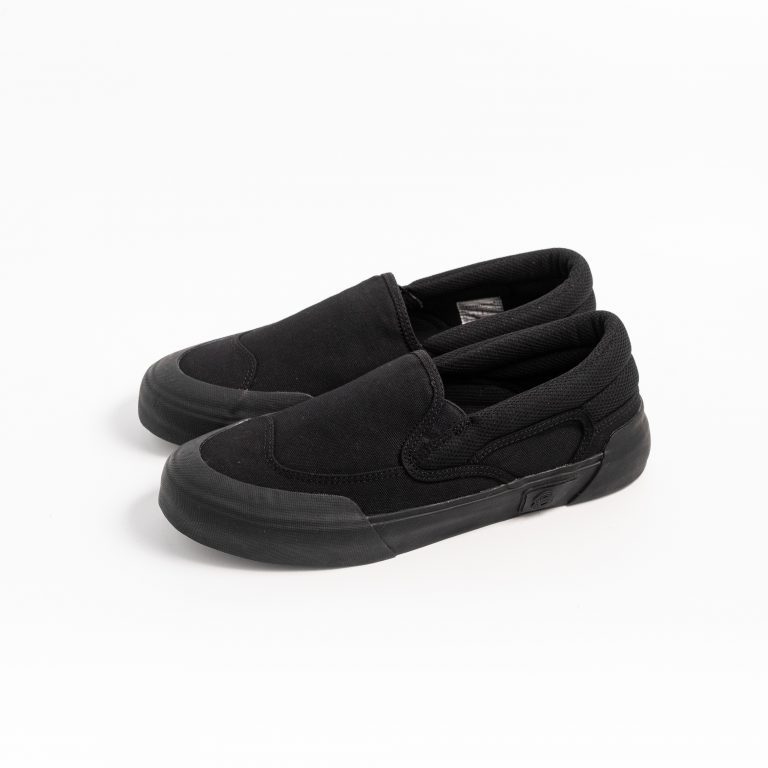 on cloud slip on