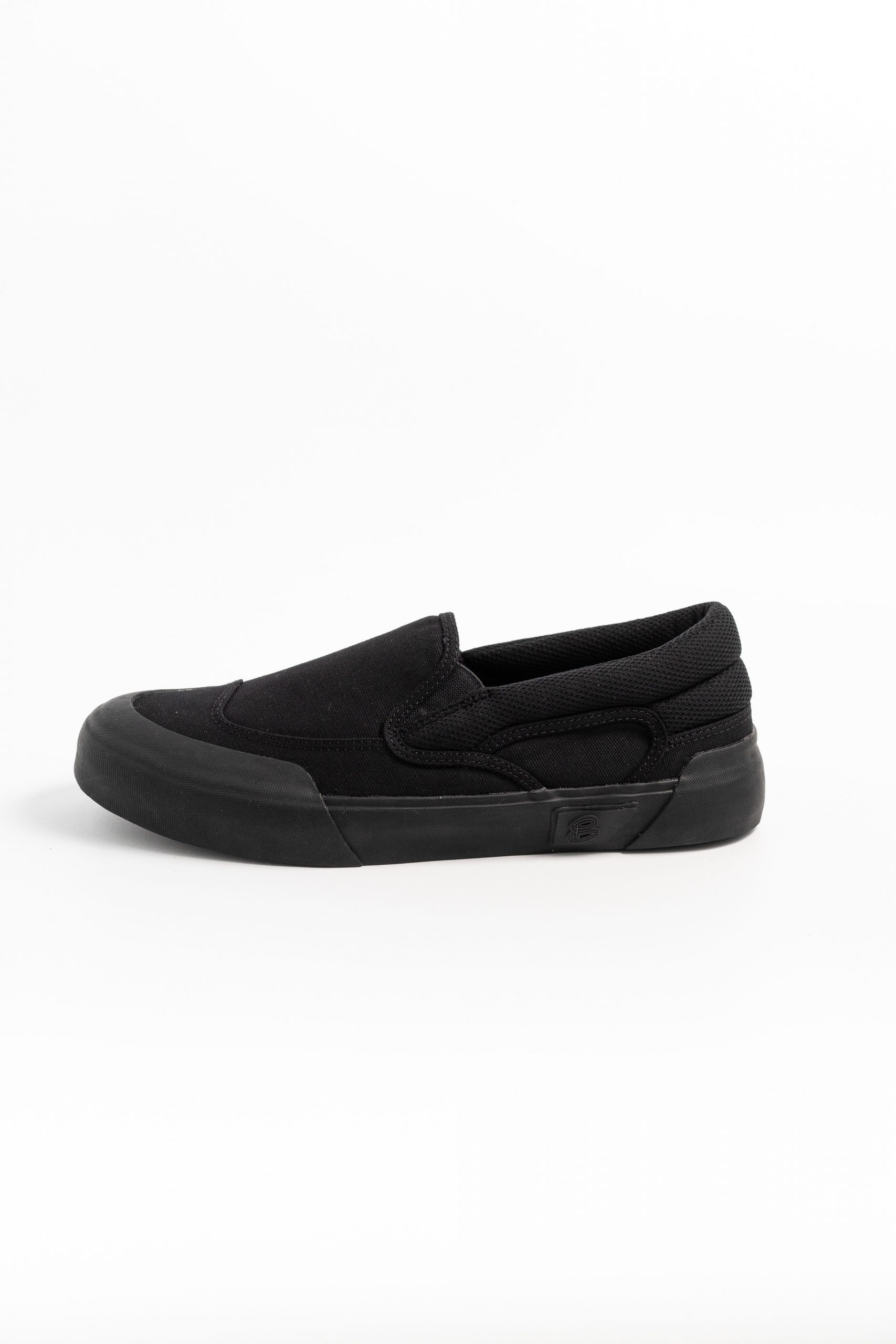 Cloud Slip On All Black - Image 7