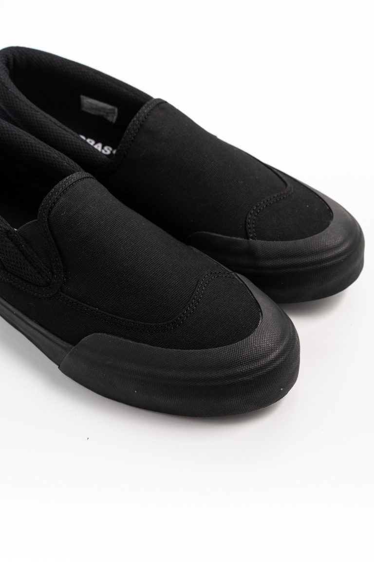 on cloud slip on