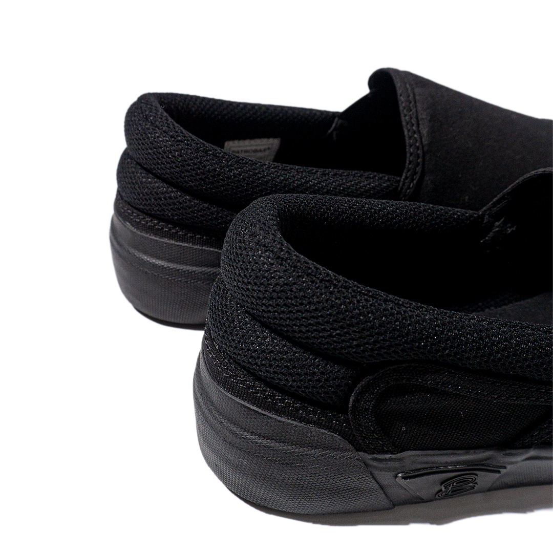 Cloud Slip On All Black - Image 4
