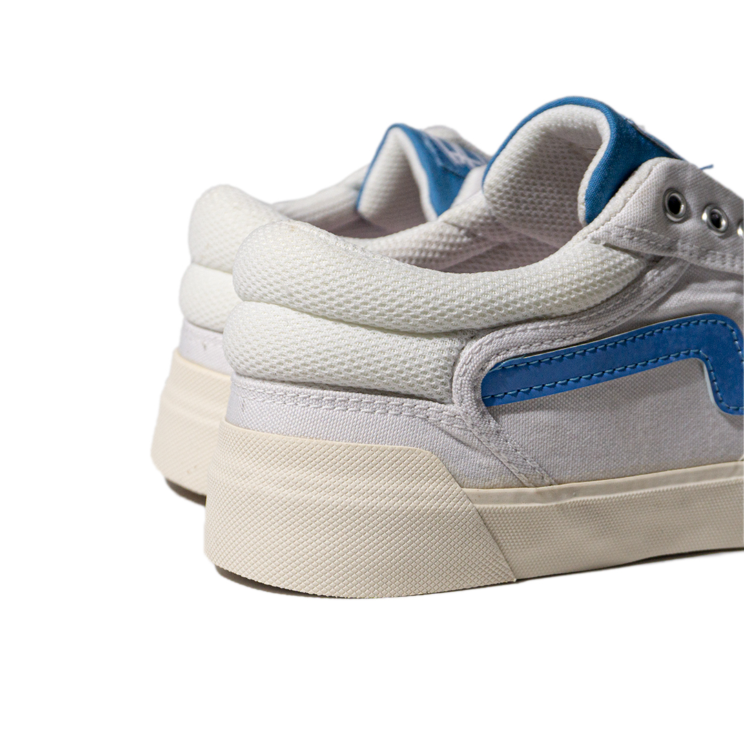 Cloud White Blue - Image 4