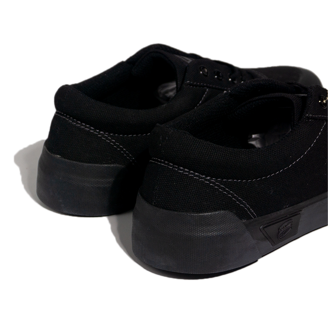 Basic All Black - Image 3