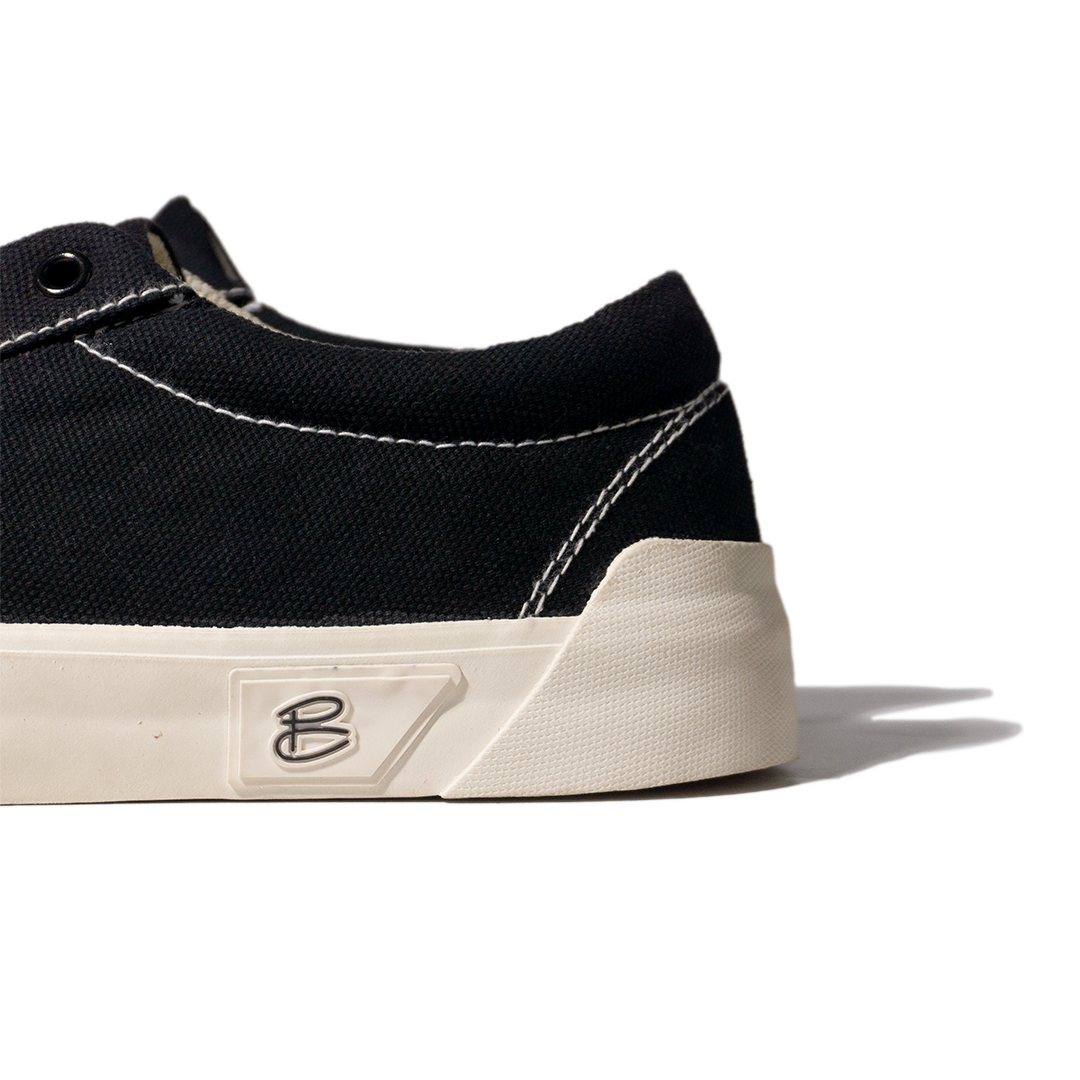 Basic Black White - Image 7