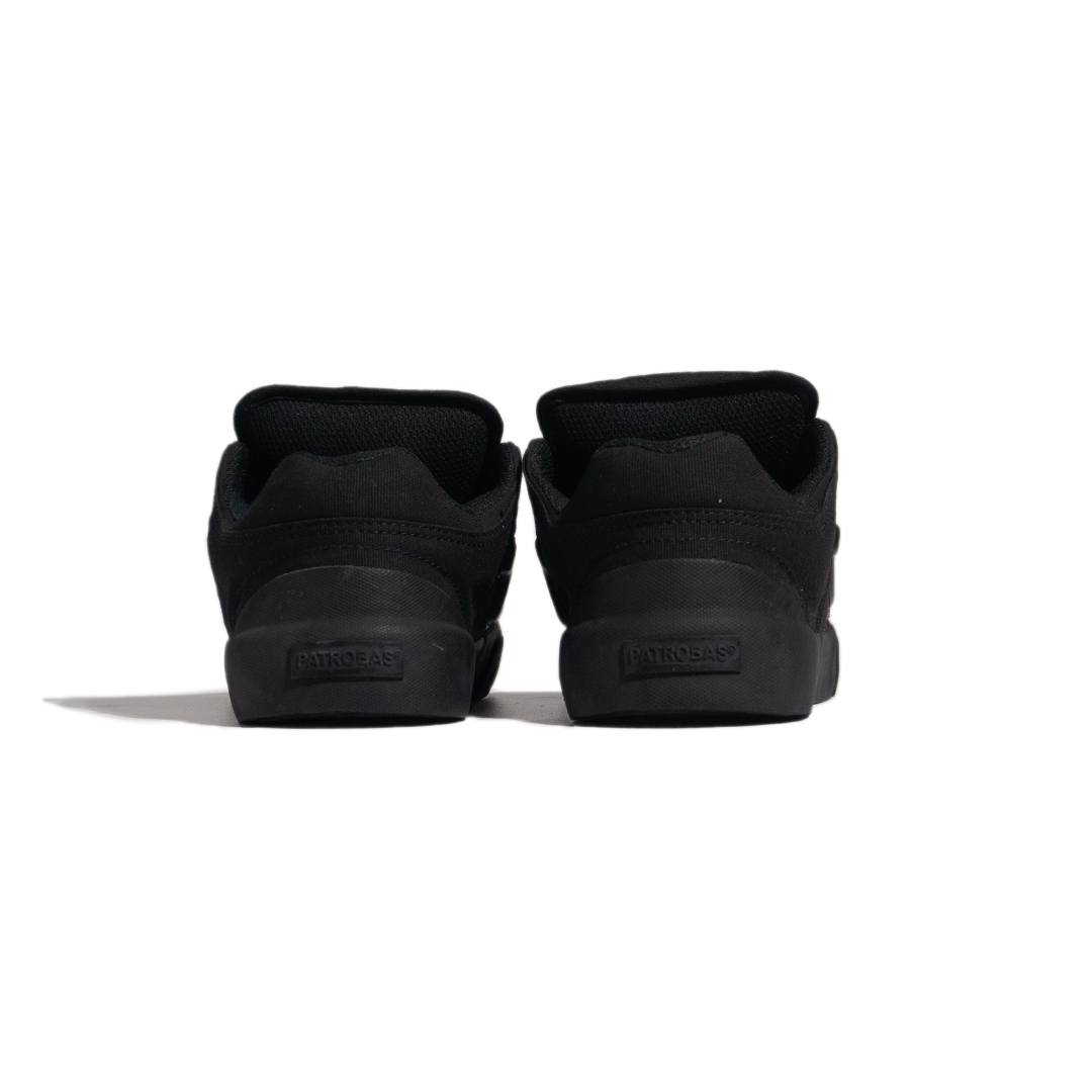 Bulky All Black - Image 6