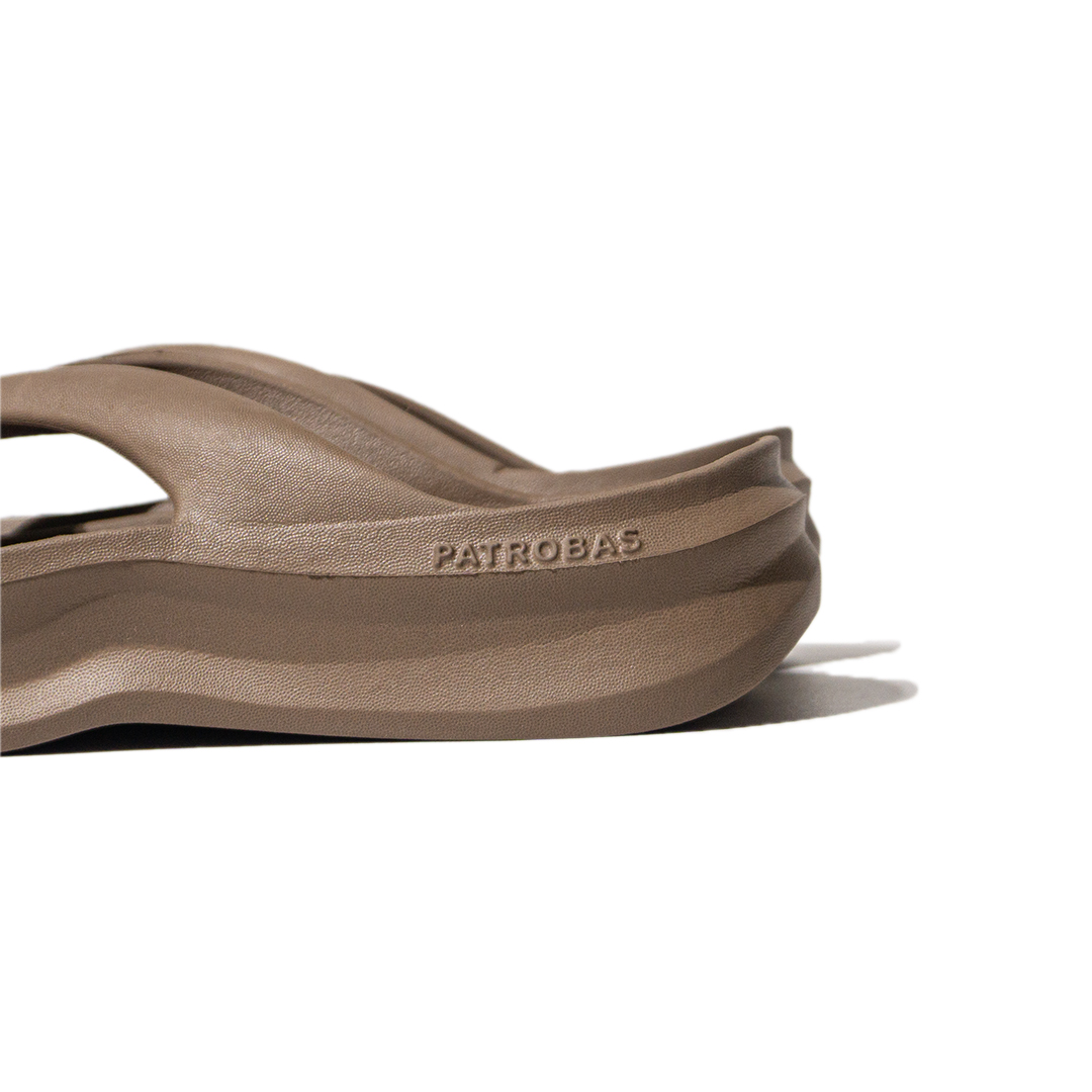 Flip Brown - Image 2