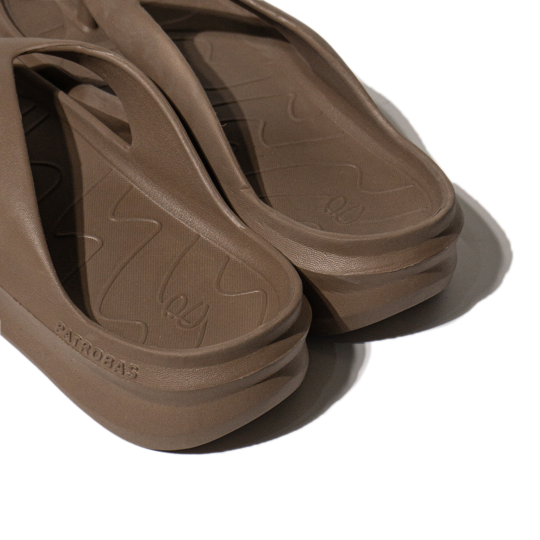 Flip Brown - Image 5